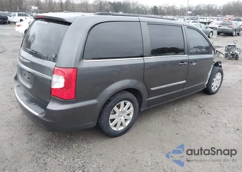 2016 Chrysler Town & Country Touring z USA, uszkodzony, nr VIN 2C4RC1BG9GR252487